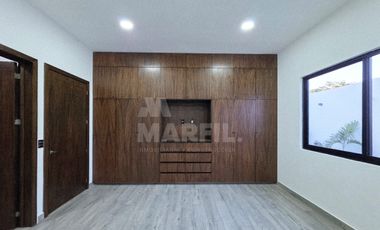 Venta de Increíble Residencia de 4 Recámaras con Alberca al Norte de Colima