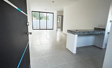 Casa en venta en Dzitya en zona urbana a 2 min de Periférico.