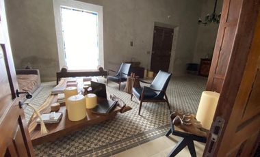 Casa en venta en el centro de Mérida, amueblada.