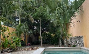 Casa en venta en el centro de Mérida, amueblada.