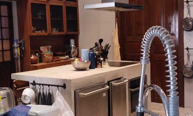 Casa en venta en el centro de Mérida, amueblada.