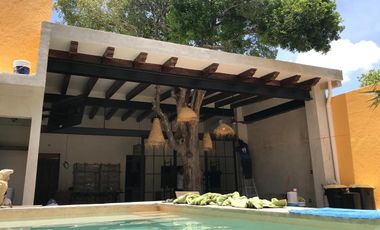 Casa en venta en el centro de Mérida, amueblada.