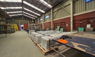 ARRIENDO PROPIEDAD INDUSTRIAL EN MACUL
