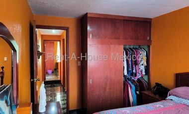Casa en Venta en San Vicente Chicoloapan de Juarez Centro 26-1312.