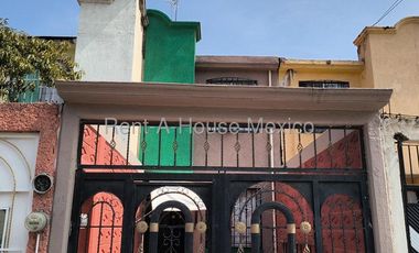 Casa en Venta en San Vicente Chicoloapan de Juarez Centro 26-1312.