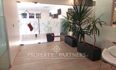 Oportunidad: Local a Nivel de Calle + Oficinas en Edificio Clase A