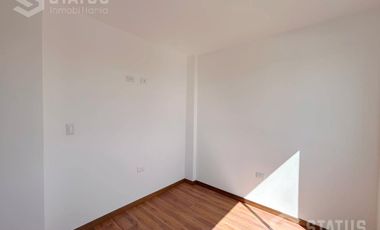 Venta de casa esquinera, Sector Conocoto, junto al parque La Moya