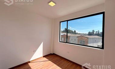 Venta de casa esquinera, Sector Conocoto, junto al parque La Moya