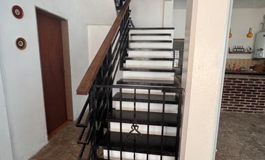 CASA DE 4 DORMITORIOS GRANADERO BAIGORRIA