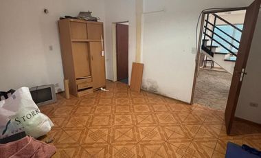 CASA DE 4 DORMITORIOS GRANADERO BAIGORRIA