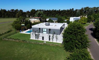 Casa en Venta, 6 Ambientes, en Haras Santa Maria, Escobar, GBA Norte