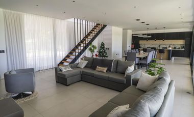 Casa en Venta, 6 Ambientes, en Haras Santa Maria, Escobar, GBA Norte