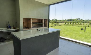 Casa en Venta, 6 Ambientes, en Haras Santa Maria, Escobar, GBA Norte