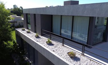 Casa en Venta, 6 Ambientes, en Haras Santa Maria, Escobar, GBA Norte