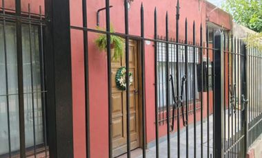 Casa en venta - 2 Dormitorios 1 Baño - Guernica