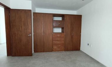 RENTA CASA EN COTO ZONA BOSQUES SANTA ANITA