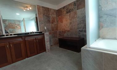 RENTA CASA EN COTO ZONA BOSQUES SANTA ANITA