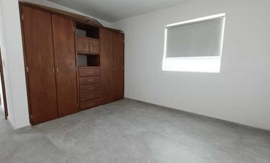 RENTA CASA EN COTO ZONA BOSQUES SANTA ANITA