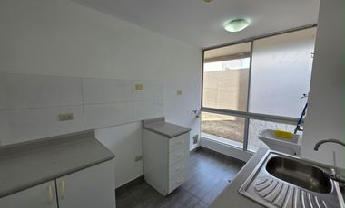 Espacioso Departamento Con Terraza En Primer Piso a 5 Minutos de San Miguel