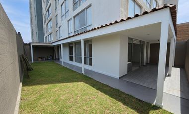 Espacioso Departamento Con Terraza En Primer Piso a 5 Minutos de San Miguel