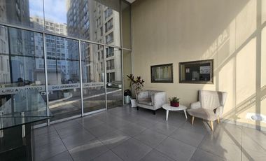 Espacioso Departamento Con Terraza En Primer Piso a 5 Minutos de San Miguel