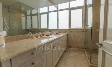 Departamento de Lujo en Zona Exclusiva, Frente al Centro Comercial Santa Fe