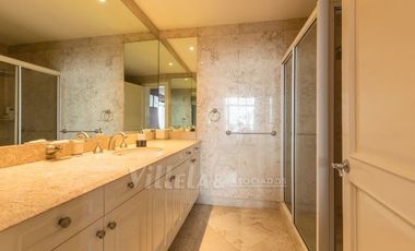 Departamento de Lujo en Zona Exclusiva, Frente al Centro Comercial Santa Fe