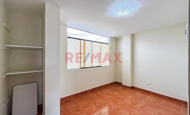 Alquiler De Acogedor Departamento En Chorrillos