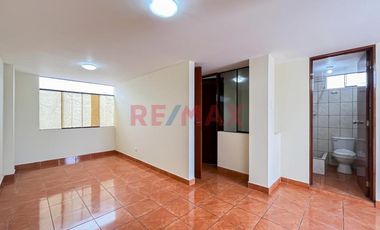 Alquiler De Acogedor Departamento En Chorrillos