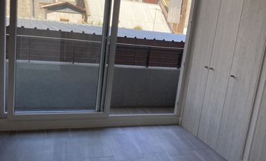 Impecable Estudio Metro Sta Isabel a pasos de Barrio Italia y Providencia.