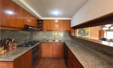 SE VENDE CASA EN APOSENTOS DE SOPO