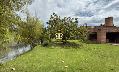 SE VENDE CASA EN APOSENTOS DE SOPO