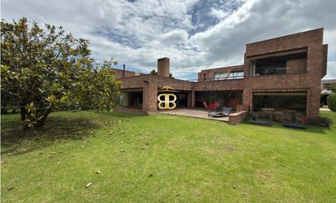 SE VENDE CASA EN APOSENTOS DE SOPO