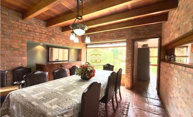 SE VENDE CASA EN APOSENTOS DE SOPO