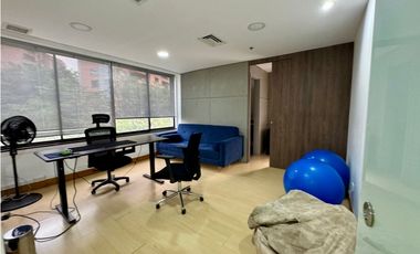 VENDO OFICINA SECTOR SAN FERNANDO PLAZA