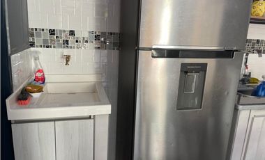 Apartaestudio Remodelado y Amoblado Con Terraza Privada