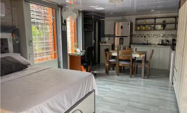 Apartaestudio Remodelado y Amoblado Con Terraza Privada