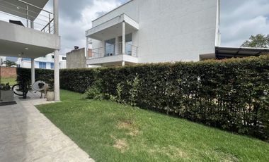 VENTA CASA CAMPESTRE MODERNA EN CONDOMINIO, SENDEROS DE LAS MERCEDES, JAMUNDI