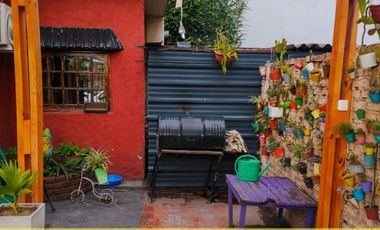 Casa en venta - 3 Dormitorios 2 Baños - Merlo