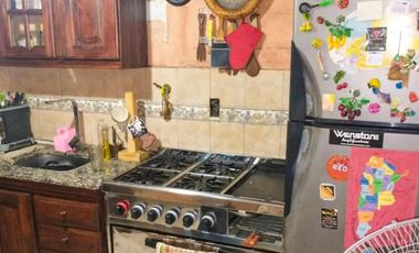 Casa en venta - 3 Dormitorios 2 Baños - Merlo