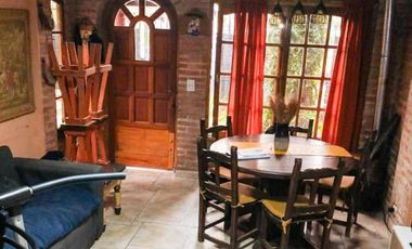 Casa en venta - 3 Dormitorios 2 Baños - Merlo