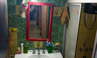 Casa en venta - 3 Dormitorios 2 Baños - Merlo