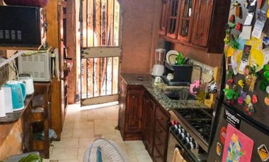 Casa en venta - 3 Dormitorios 2 Baños - Merlo