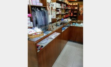 Local a la calle en Venta Ramos Mejia / La Matanza (A108 7434)