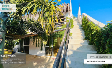 Casa con Alberca y Vista al Mar en Barra de Colotepec