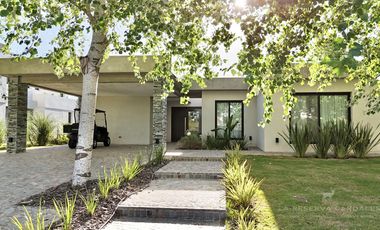 Casa de 5 Ambientes en Venta en La Reserva Cardales - Sofitel