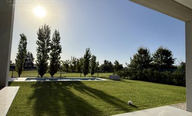 Casa de 5 Ambientes en Venta en La Reserva Cardales - Sofitel