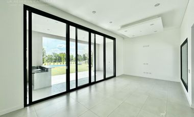 Casa de 5 Ambientes en Venta en La Reserva Cardales - Sofitel