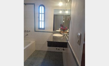 Chalet en Venta Haedo / Moron (A108 7918)