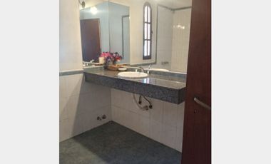 Chalet en Venta Haedo / Moron (A108 7918)